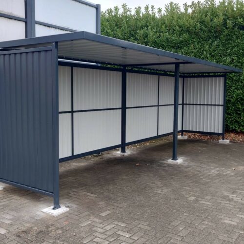 Perfect voor scholen en bedrijfsterreinen. Onze Leipzig fietsenstallingen. Onbeperkt schakelbaar en op aanvraag ook maatwerk mogelijk.